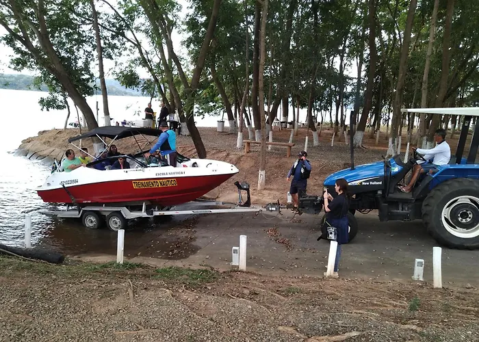 Apartamento Do Lago, Com Churrasqueira Privativa , Cozinha , Internet Banda Larga, Rampa Barco E Jet, Pesqueiro - B101