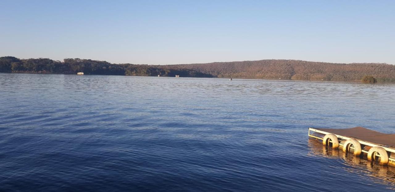 Do Lago, Com Churrasqueira Privativa , Cozinha , Internet Banda Larga, Rampa Barco E Jet, Pesqueiro - B101