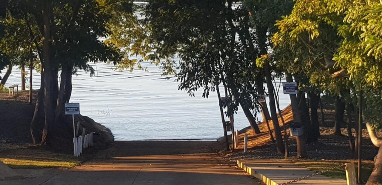 Do Lago, Com Churrasqueira Privativa , Cozinha , Internet Banda Larga, Rampa Barco E Jet, Pesqueiro - B101 Apartamento Caldas Novas