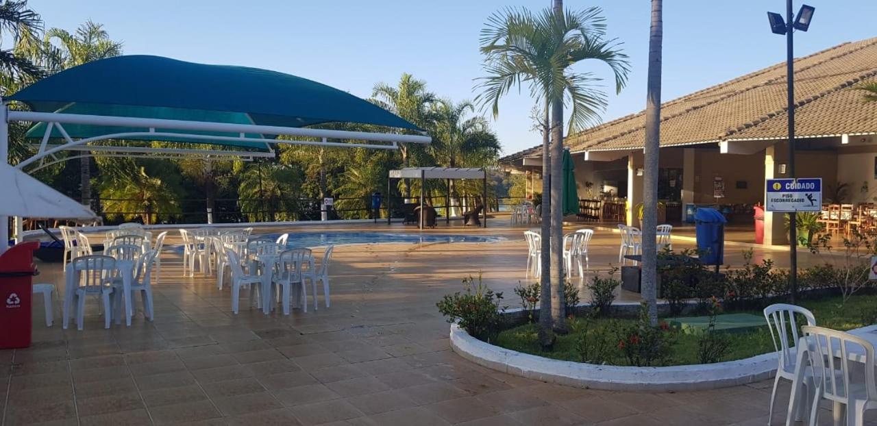 Do Lago, Com Churrasqueira Privativa , Cozinha , Internet Banda Larga, Rampa Barco E Jet, Pesqueiro - B101 Caldas Novas