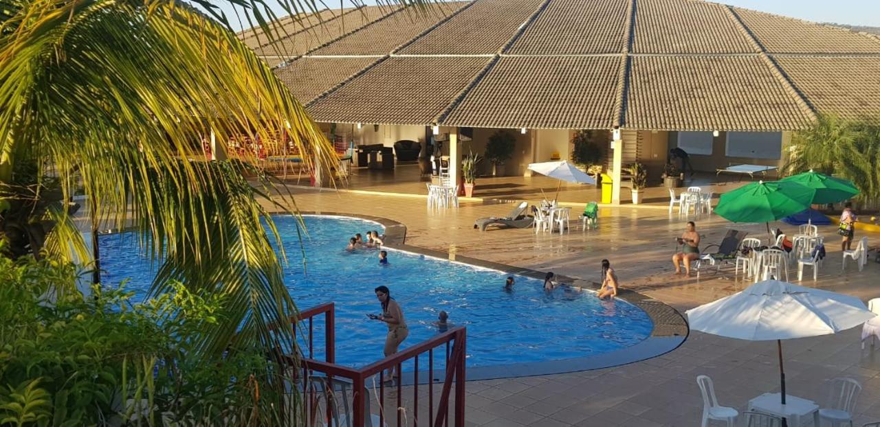 Do Lago, Com Churrasqueira Privativa , Cozinha , Internet Banda Larga, Rampa Barco E Jet, Pesqueiro - B101 * Caldas Novas