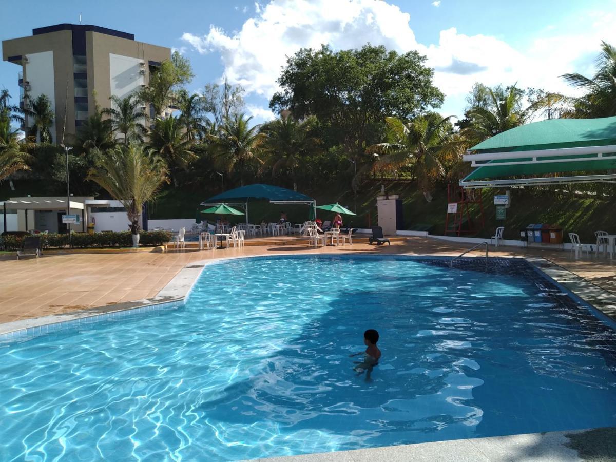 Do Lago, Com Churrasqueira Privativa , Cozinha , Internet Banda Larga, Rampa Barco E Jet, Pesqueiro - B101 Caldas Novas
