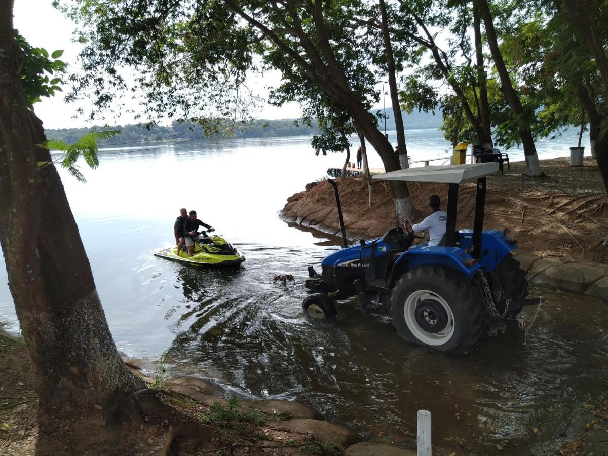 Apartamento Do Lago, Com Churrasqueira Privativa , Cozinha , Internet Banda Larga, Rampa Barco E Jet, Pesqueiro - B101