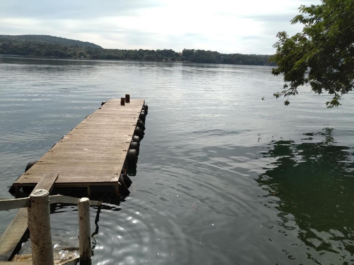 Apartamento Do Lago, Com Churrasqueira Privativa , Cozinha , Internet Banda Larga, Rampa Barco E Jet, Pesqueiro - B101